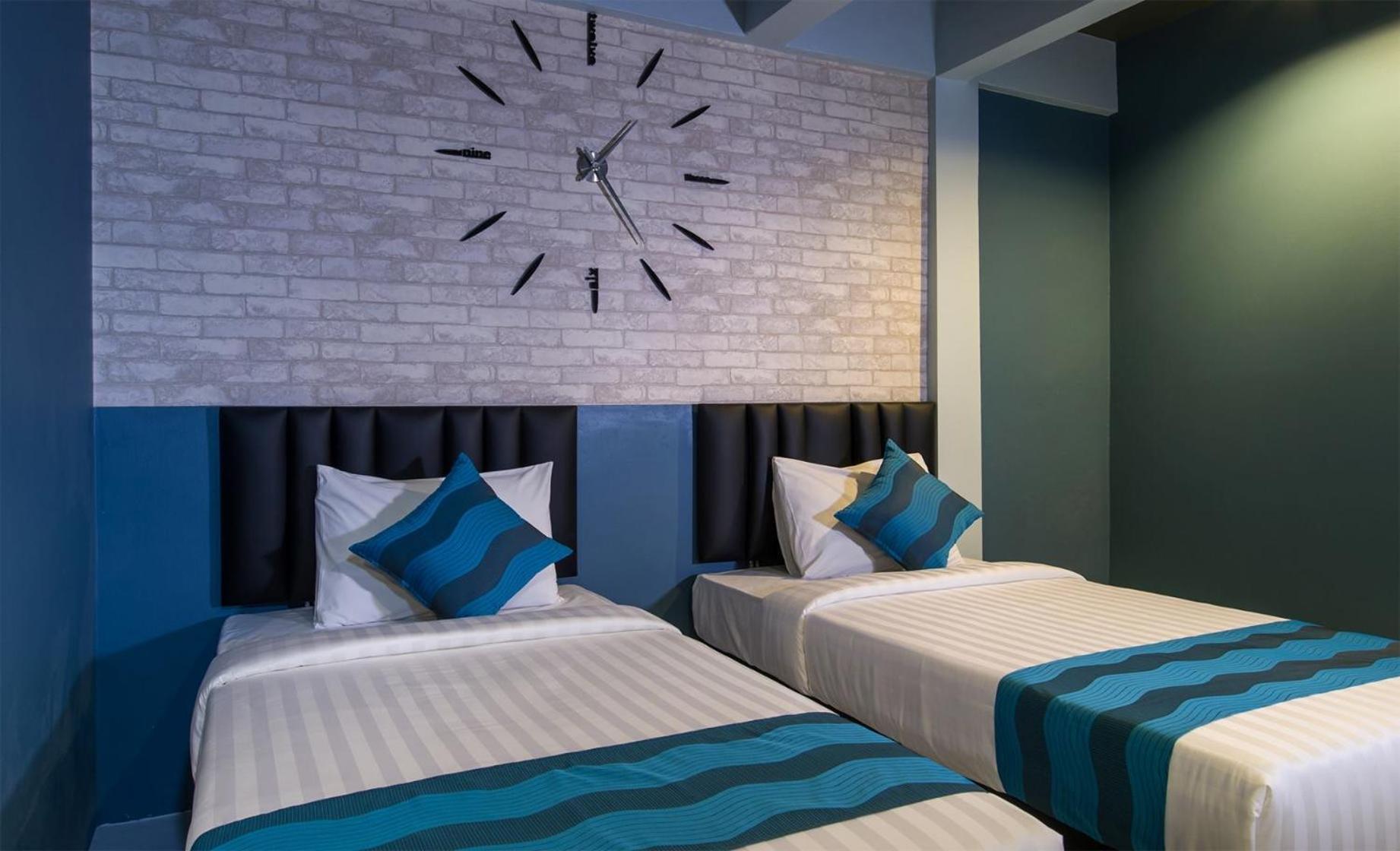 Amity Poshtel Hostel Krabi town Екстериор снимка