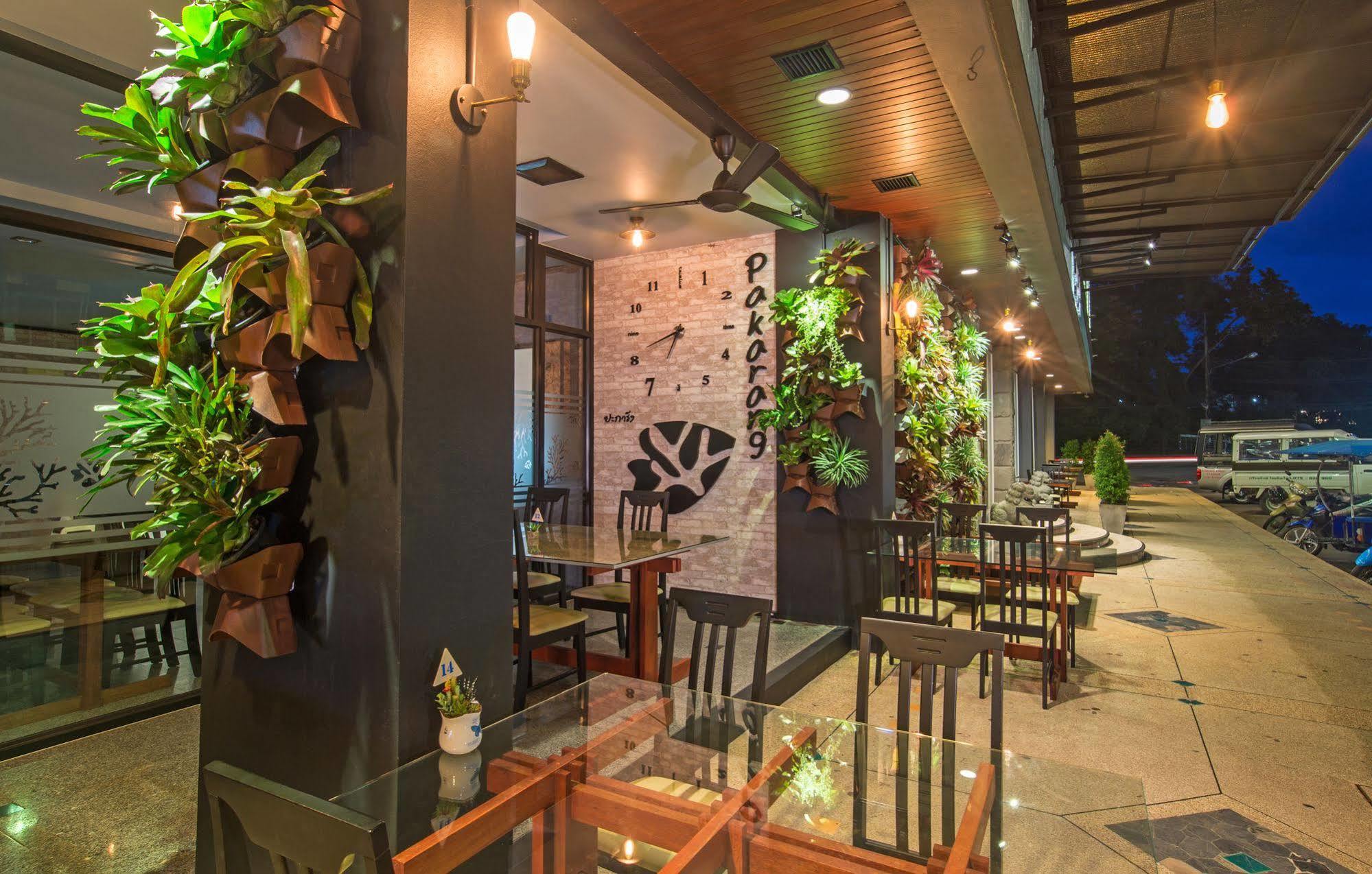Amity Poshtel Hostel Krabi town Екстериор снимка