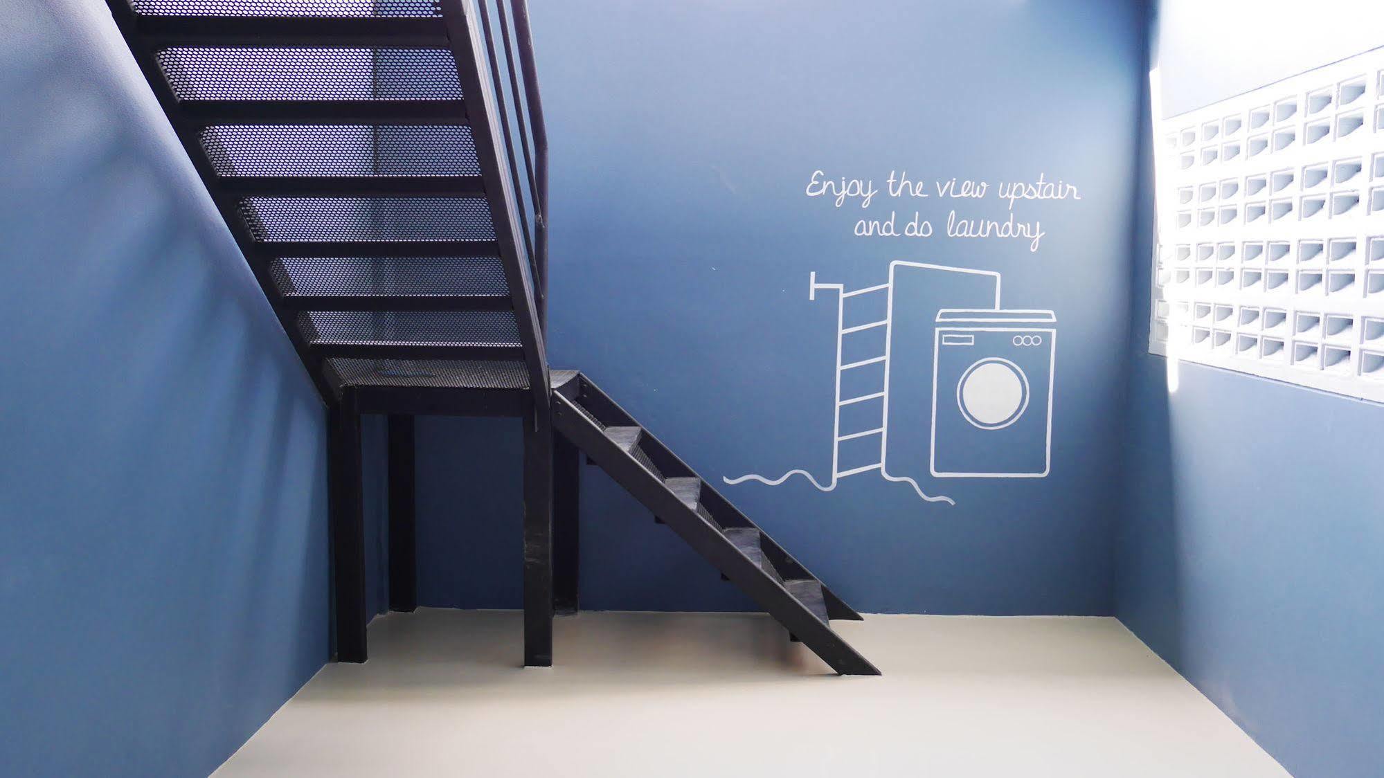 Amity Poshtel Hostel Krabi town Екстериор снимка